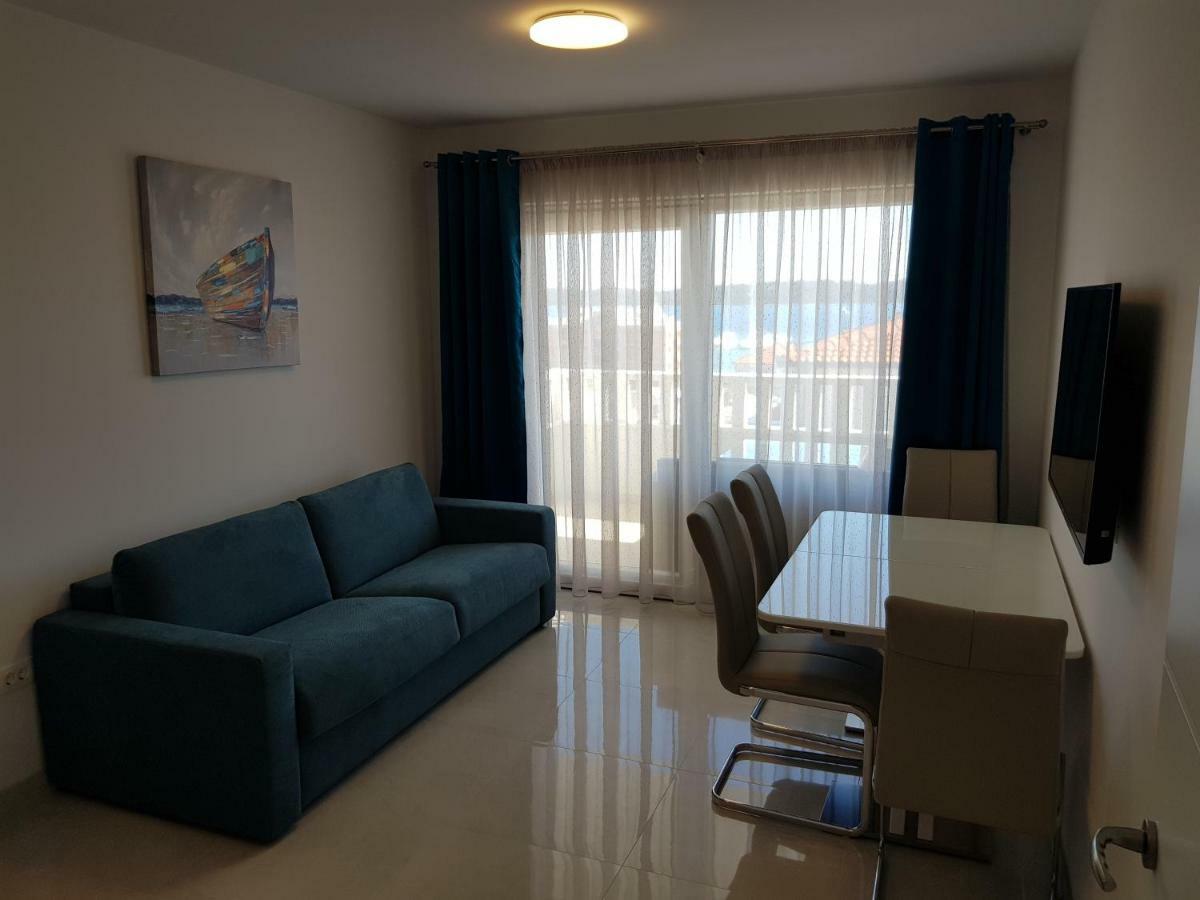 Apartmani Marella Donji Seget Exteriör bild