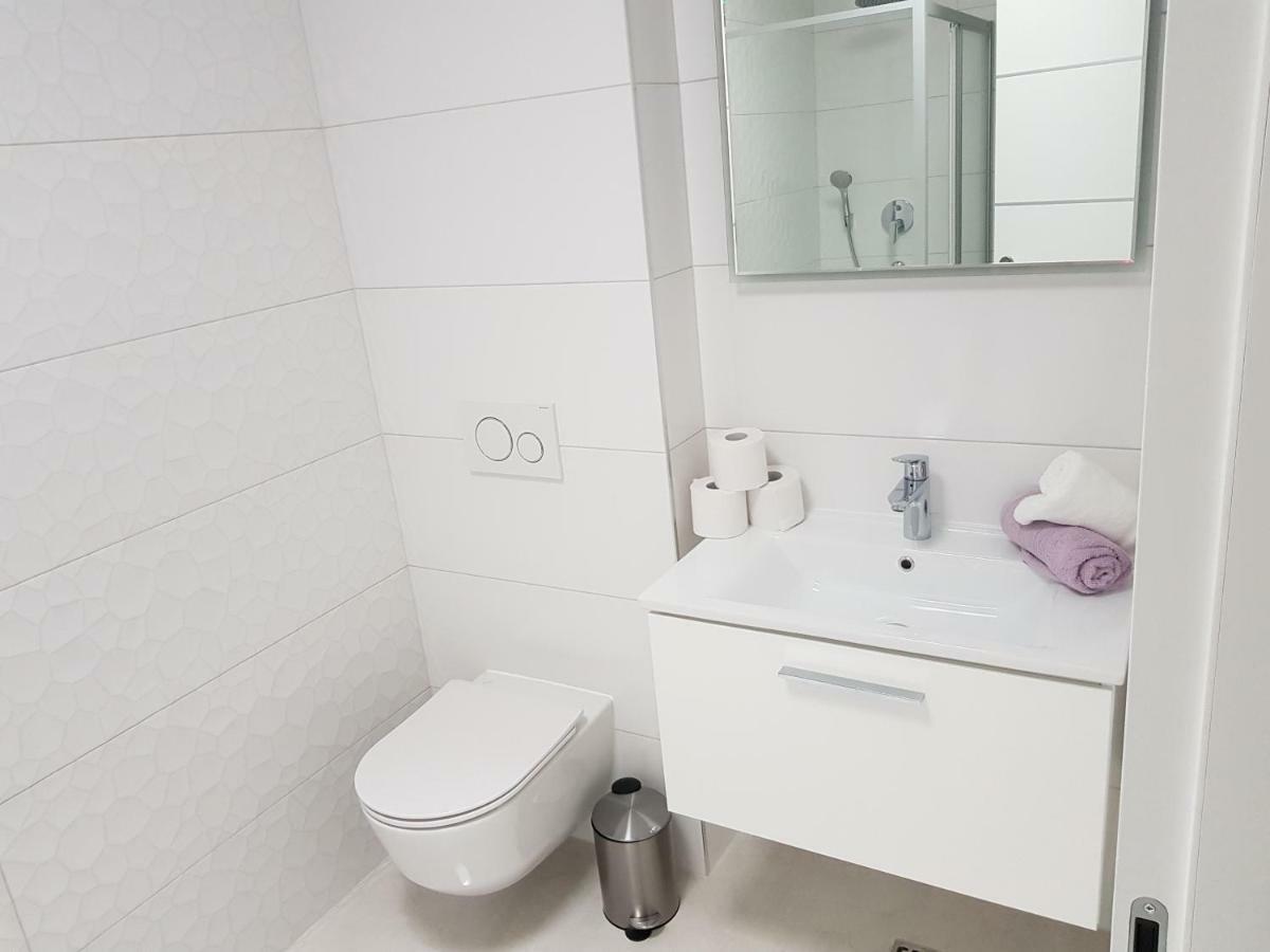 Apartmani Marella Donji Seget Exteriör bild