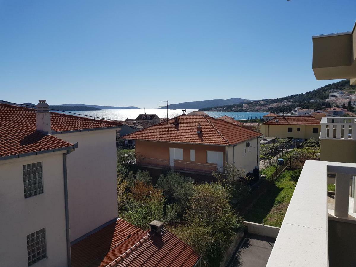Apartmani Marella Donji Seget Exteriör bild