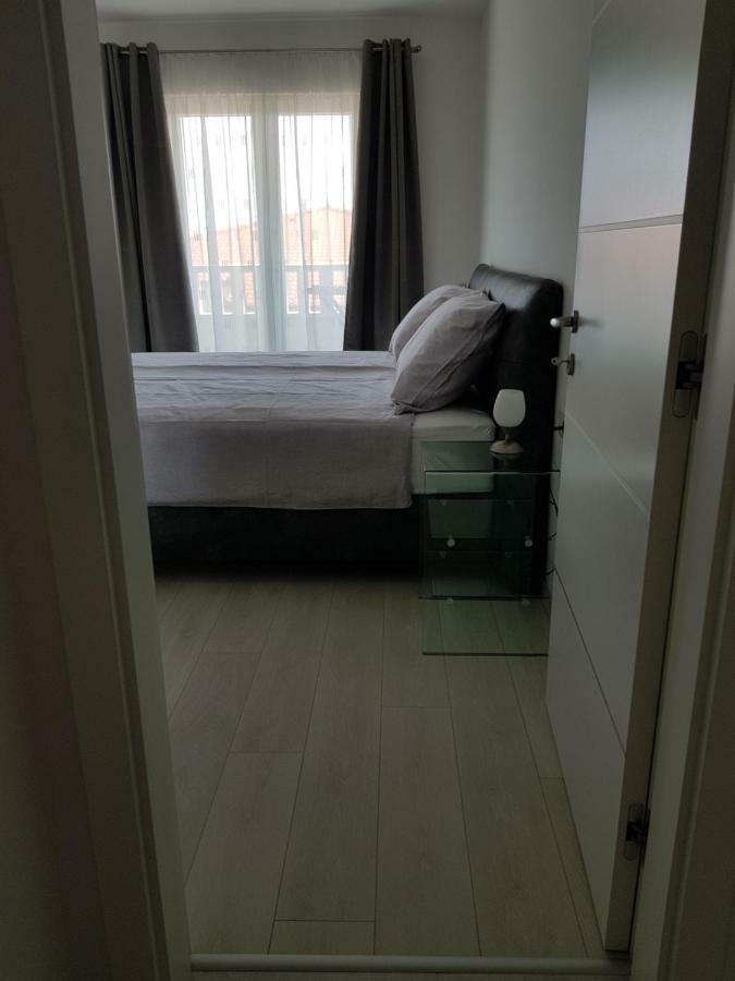 Apartmani Marella Donji Seget Exteriör bild