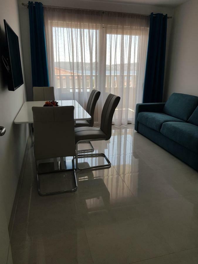 Apartmani Marella Donji Seget Exteriör bild