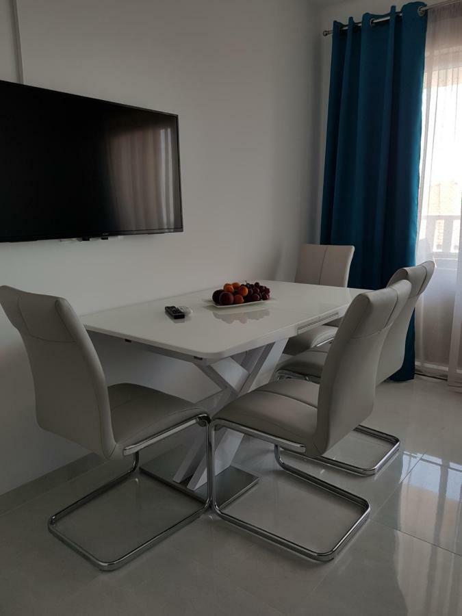 Apartmani Marella Donji Seget Exteriör bild